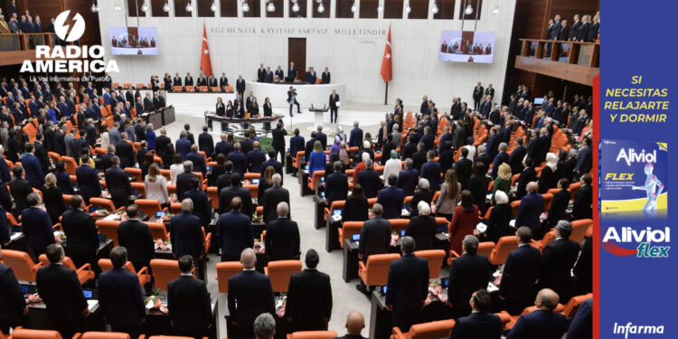 Impacta en Turquía el infarto sufrido por un diputado cuando arremetía contra Israel