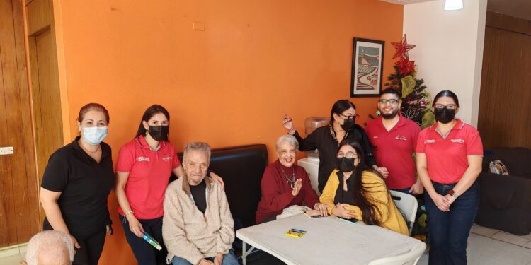 AUTOPITS llevó la magia de la Navidad al Hogar Para Ancianos «Hilos de Plata»