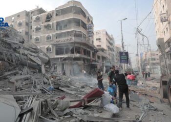 Gaza: unos 10.000 desplazados y personal médico sufren ataques y hambre en Hospital Nasser