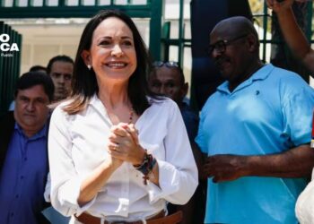 Machado pide a venezolanos en el exterior alzar la voz para que se respete su candidatura