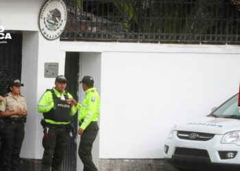 México rompe relaciones diplomáticas con Ecuador por irrupción en la sede de la embajada en Quito