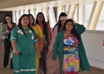 Delegaciones indígenas de Latinoamérica abren en Caracas una asamblea en busca de acuerdos