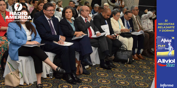 Seminario trabajo decente_radioamerica jpg