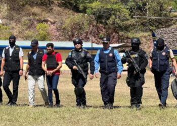 ¿A quién se intenta proteger al anular el tratado de extradición entre Honduras y EE.UU.?