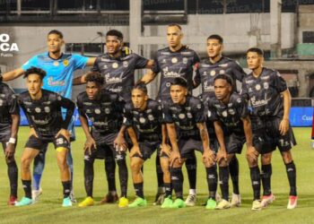 Real España por conservar la cima en Honduras, mientras dos equipos intentan desplazarlo