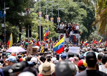 Antichavistas protestan en varias ciudades de Venezuela contra los resultados electorales