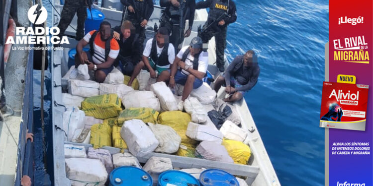 Capturan en Honduras a 5 colombianos en una lancha cargada con presunta cocaína