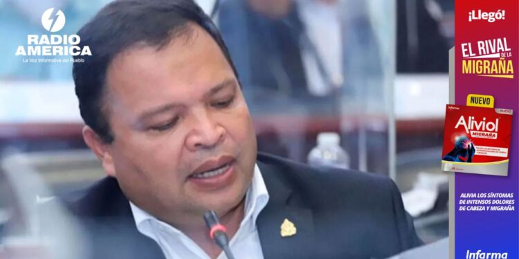 Diputado Jari Dixon presenta denuncia contra funcionarios que votaron a favor de las ZEDES