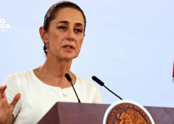 Sheinbaum da por concluida emergencia tras huracán John en costas del Pacífico mexicano