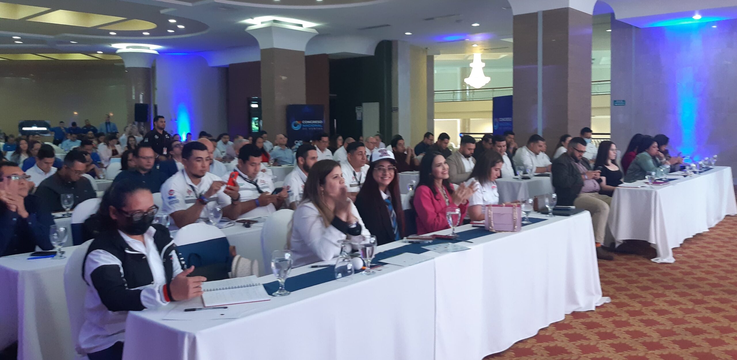 Asistentes al Congreso Nacional de Ventas.