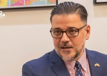 Cesan al director de la agencia de inmigración (ICE) de EEUU por lentitud en deportaciones