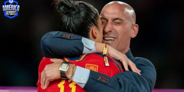 Seleccionador fútbol España niega participación en reunión por beso Rubiales a futbolista