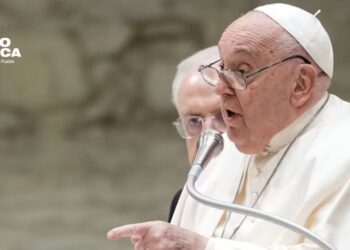 El papa se mantiene «estable» tras las últimas crisis respiratorias