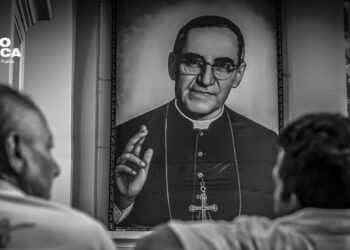 Piden elevar a juicio en El Salvador el asesinato de san Romero tras 45 años de su muerte