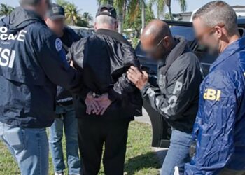 Autoridades migratorias arrestan en EE.UU. a un exmiembro de la inteligencia cubana