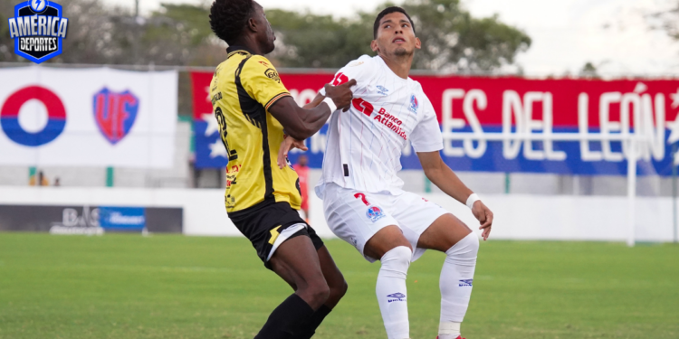 Olimpia empata con Génesis y cede el primer lugar al Real España