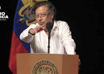 Gustavo Petro_radioamérica jpg