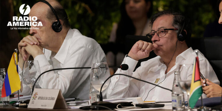 Gustavo Petro_radioamérica jpg