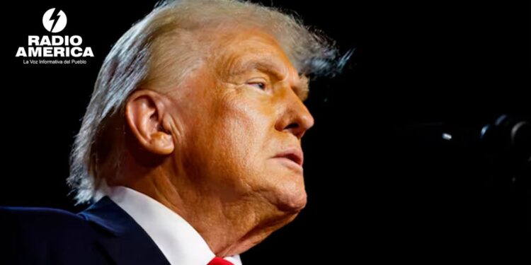 Trump afirma que los barcos de EEUU deberían pasar gratis por los canales de Panamá y Suez