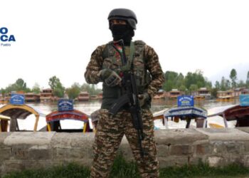 La India y Pakistán intercambian disparos en la frontera por cuarta noche consecutiva