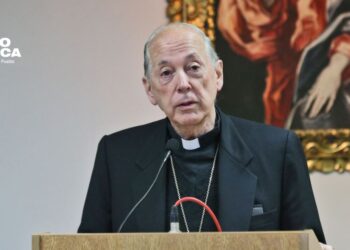 El cardenal peruano Cipriani, sancionado por el Vaticano, participa en las congregaciones