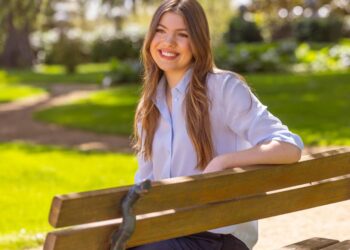 Zarzuela distribuye cinco fotografías de la infanta Sofía en su 18 aniversario