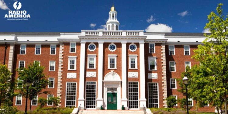 Harvard cede ante presiones de Trump y cambia el nombre de su departamento de diversidad