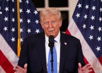 Trump dice que Vladimir Putin "se ha vuelto completamente loco"