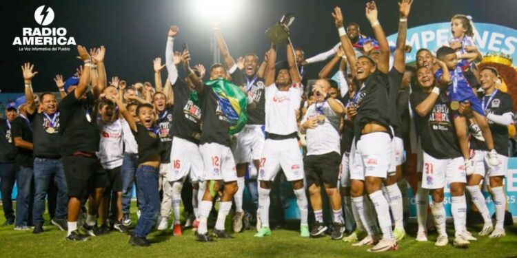 Olimpia, dirigido por uruguayo Eduardo Espinel, nuevo campeón del Apertura hondureño