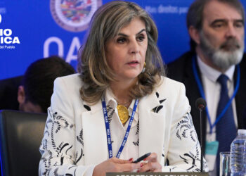 Laura Gil_radioamérica jpg