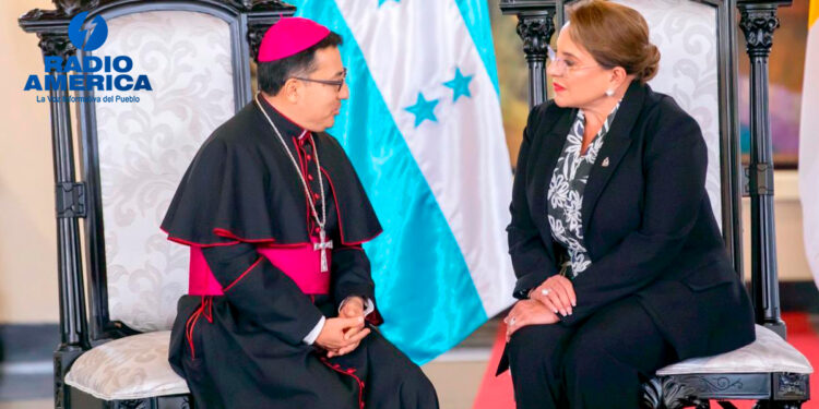 Nuncio_radioamérica jpg