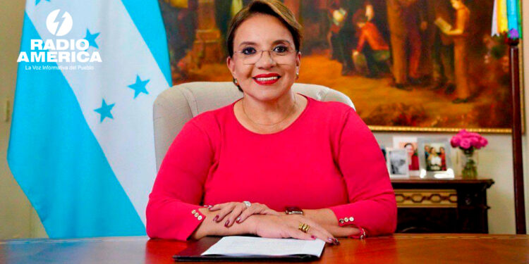 Xiomara Castro_radioamérica jpg