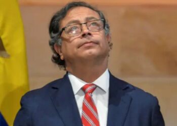 Petro dice que lo sometieron a una cirugía para sacarle una «masa que pudo ser maléfica»