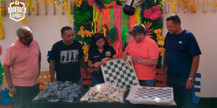 Ajedrez_radioamérica jpg