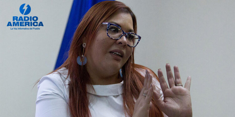 Blanca Izaguierre_radioamérica jpg