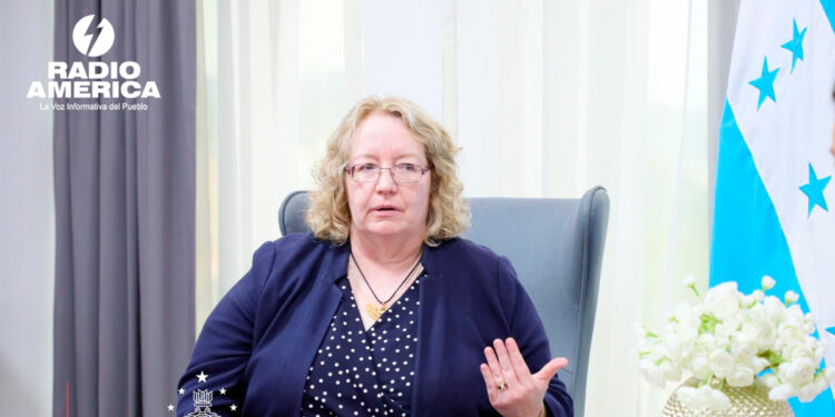 Colleen Hoey_radioamérica jpg