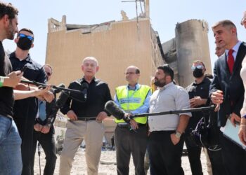 Una semana de guerra en Irán e Israel deja miedo y evacuaciones, pero la tensión no baja
