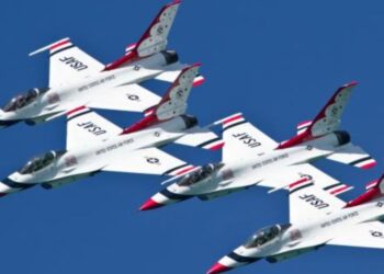 Estados Unidos lanza ataques aéreos contra los grupos yihadistas Al Shabab y EI en Somalia