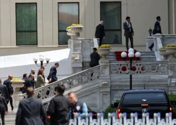Rusia y Ucrania abren en Estambul la segunda ronda de las negociaciones de paz