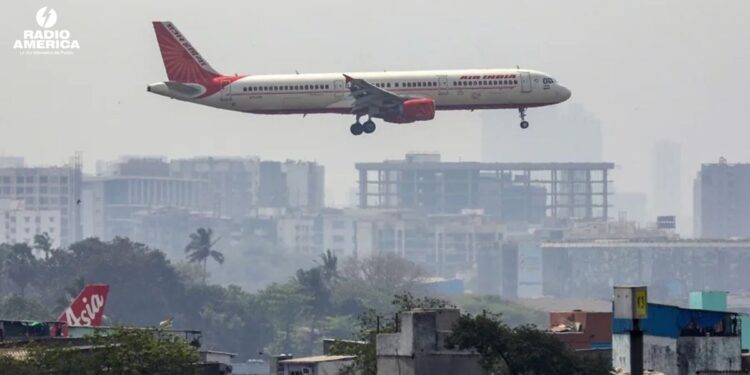 Un avión de Air India aterriza de emergencia en Tailandia tras una amenaza de bomba