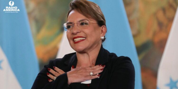 Presidenta Castro exige "no más golpes ni fraudes" en Honduras al cumplirse 16 años del golpe militar