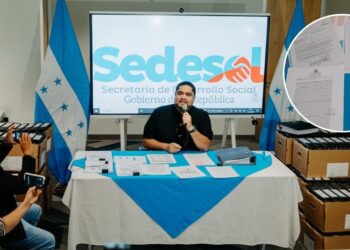 El ministro de SEDESOL, José Carlos Cardona, puso este lunes a disposición su cargo ante la presidenta Xiomara Castro.