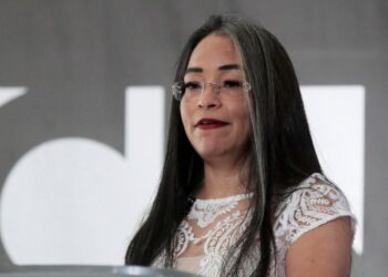La directora del CNA, Gabriela Castellanos, exigió hoy una investigación profunda sobre los fondos públicos entregados de forma selectiva.