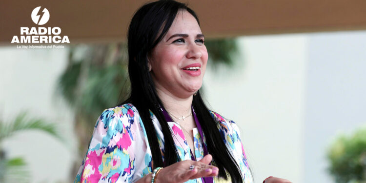 Evelyn Ramírez_radioamérica jpg