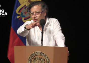 Gustavo Petro_radioamérica jpg