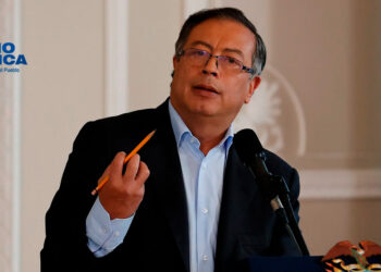 Gustavo Petro_radioamérica jpg