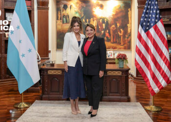 Kristi Noem y Xiomara Castro_radioamérica jpg
