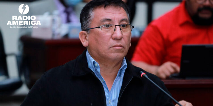 Bartolo Fuentes_radioamérica jpg