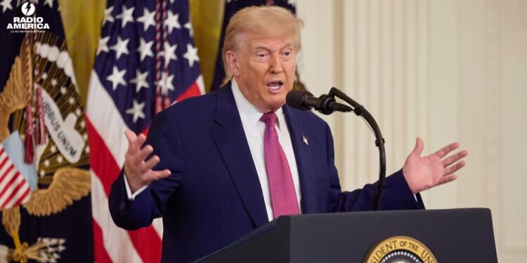 Tribunal de EE.UU. impide a Trump revocar amparo migratorio que protege a miles de afganos
