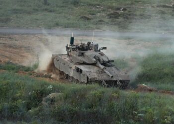 Al menos un muerto y 18 heridos en la ola de bombardeos israelíes contra Damasco